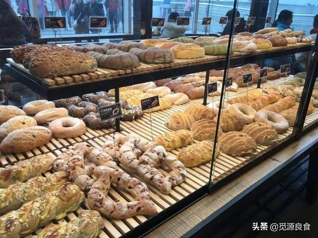 蛋糕店的利润与风险（我开蛋糕店的经历）